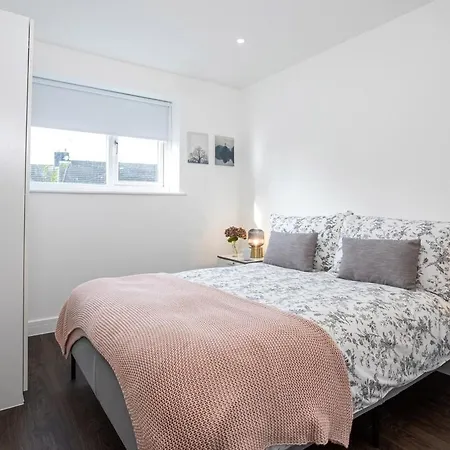 No. 11 St Annes: Ambleside, Spacious, Modern 펜션 *