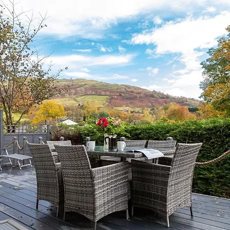 No. 11 St Annes: Ambleside, Spacious, Modern 펜션 *