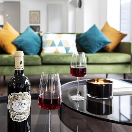 No. 11 St Annes: Ambleside, Spacious, Modern 펜션 *